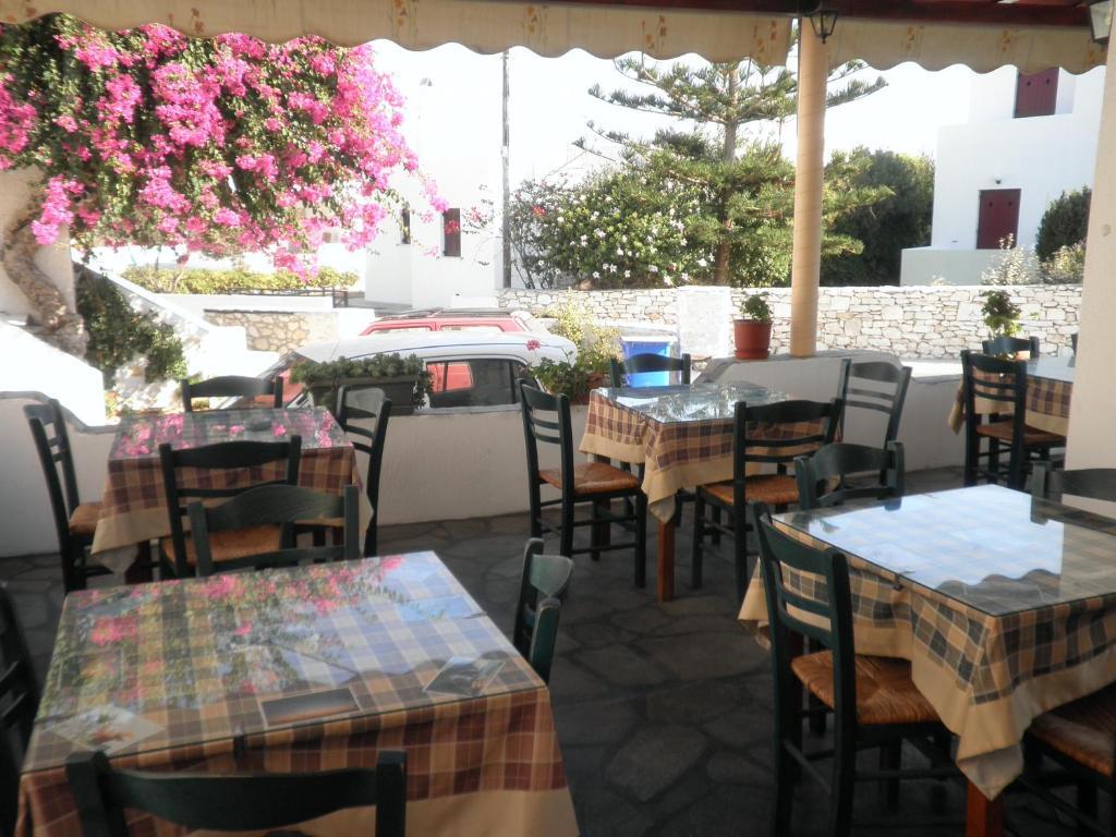 Astoria Apartments Paros Island Exterior photo