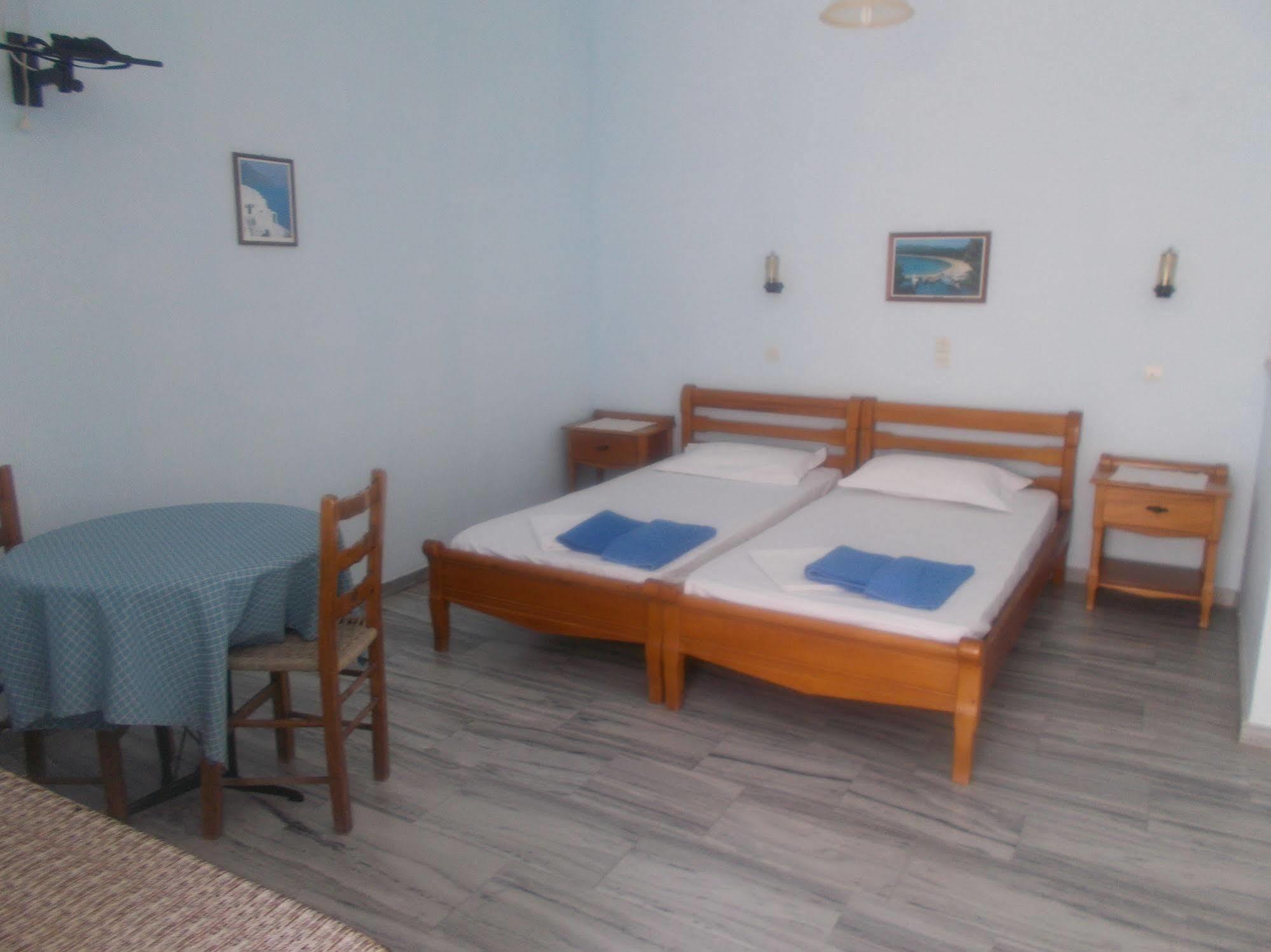 Astoria Apartments Paros Island Exterior photo